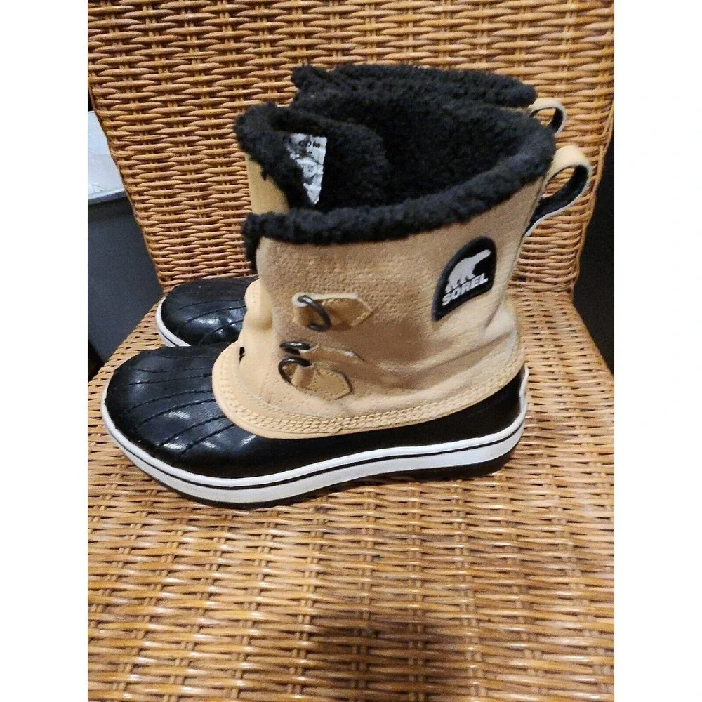 Kids Sorel Snow Boots‎ Tan Black Waterproof Winter Warm Lined Size 8